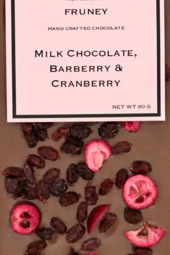 Milk chocolate & Barberry & Cranberry bar